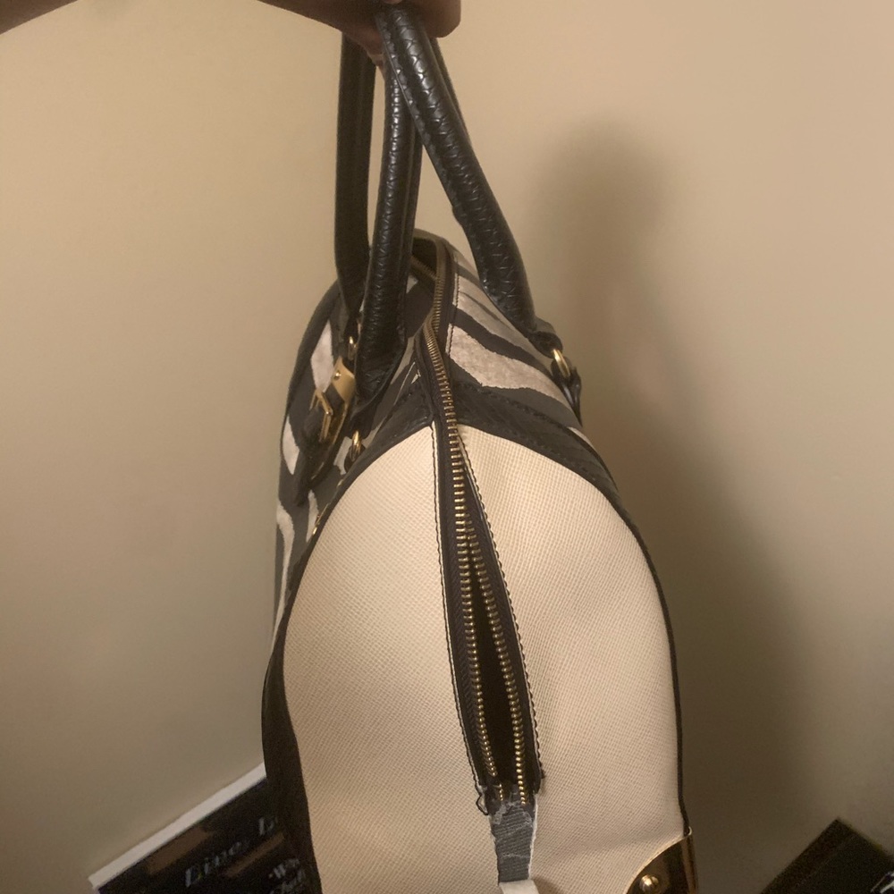 Purse - Picture 4 of 4